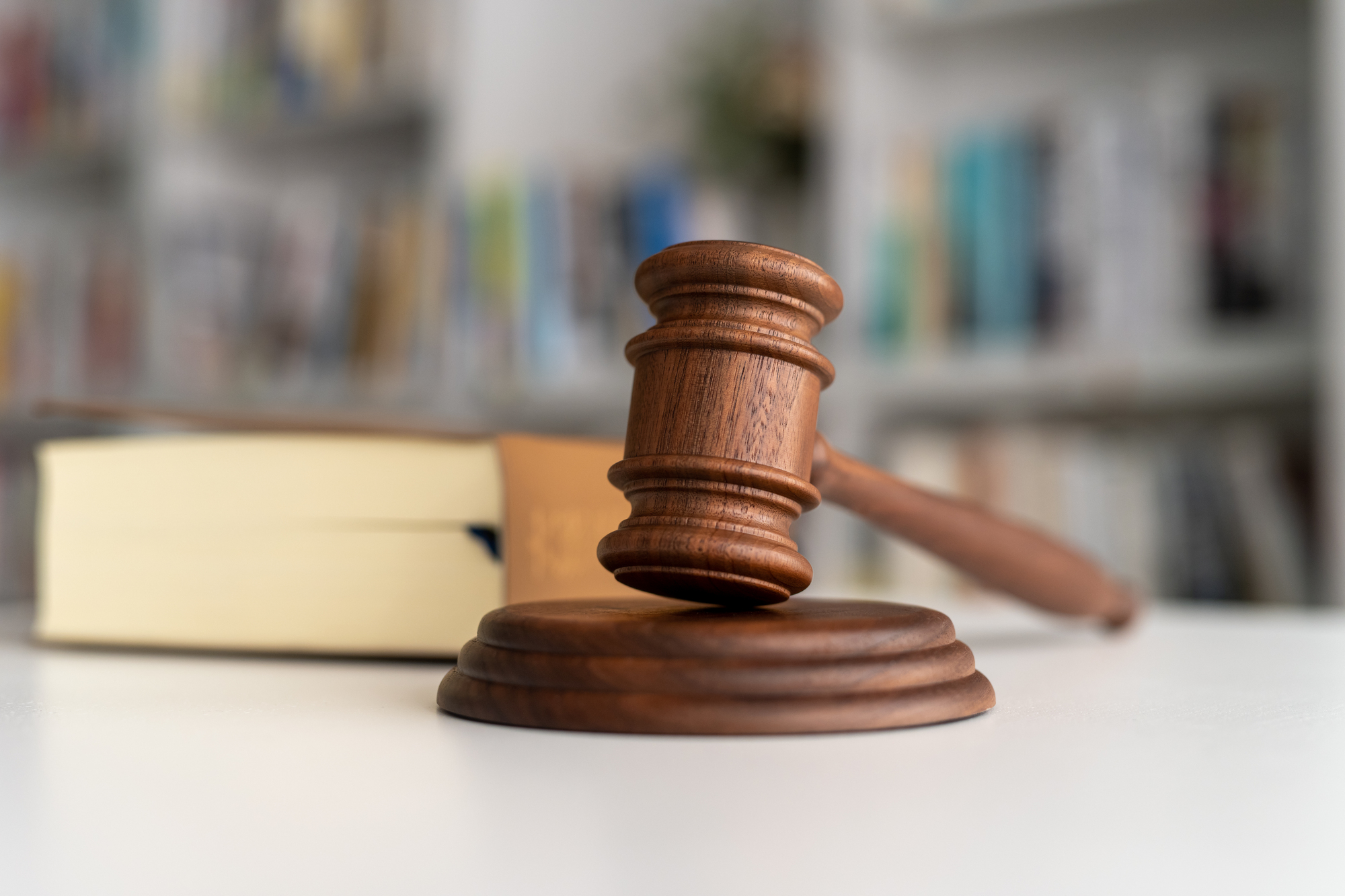 不動産競売の仕事内容と年収を徹底解説!