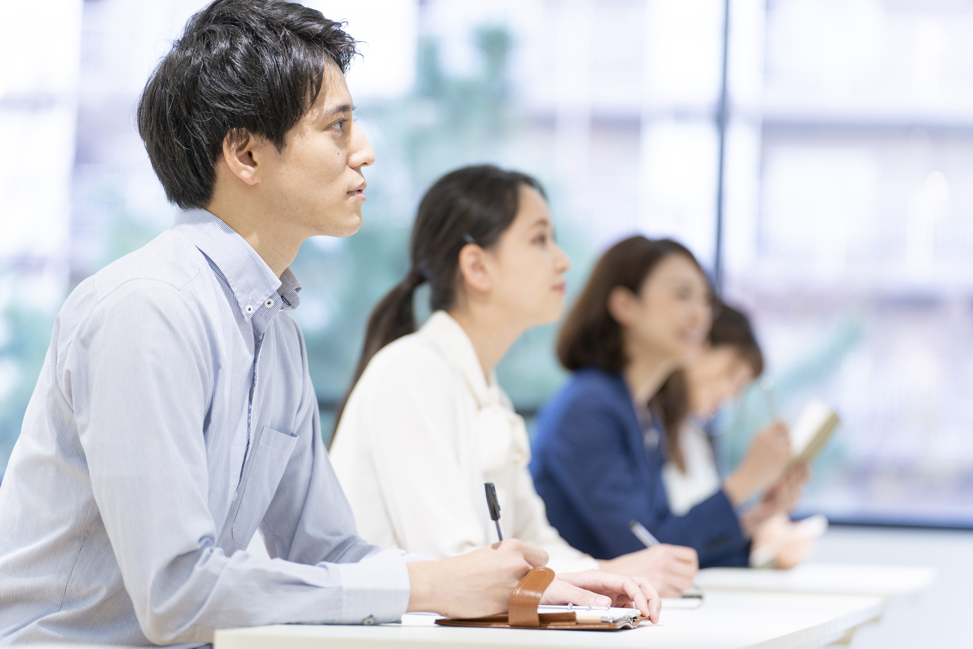 不動産三冠資格(トリプルクラウン)とは?難易度や勉強計画を解説