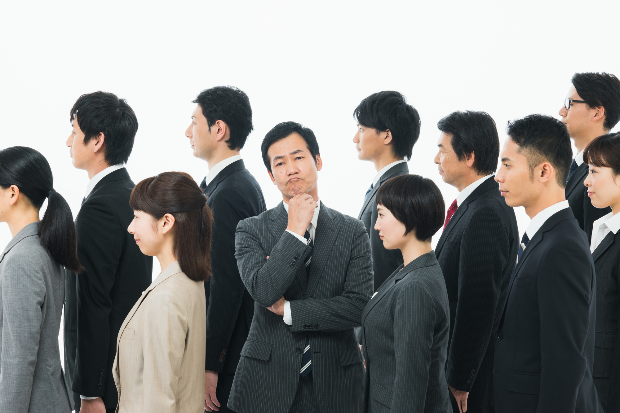不動産営業の職場環境はギスギスしてる？人間関係が成績に影響する