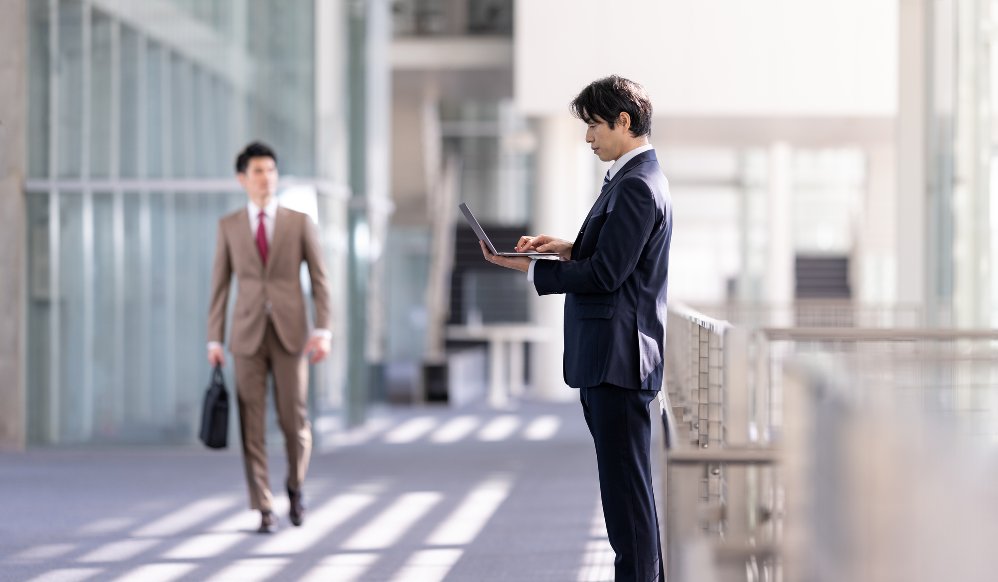 不動産営業って売上を取られたり、社内で足を引っ張られたりするの？業界経験者の本音